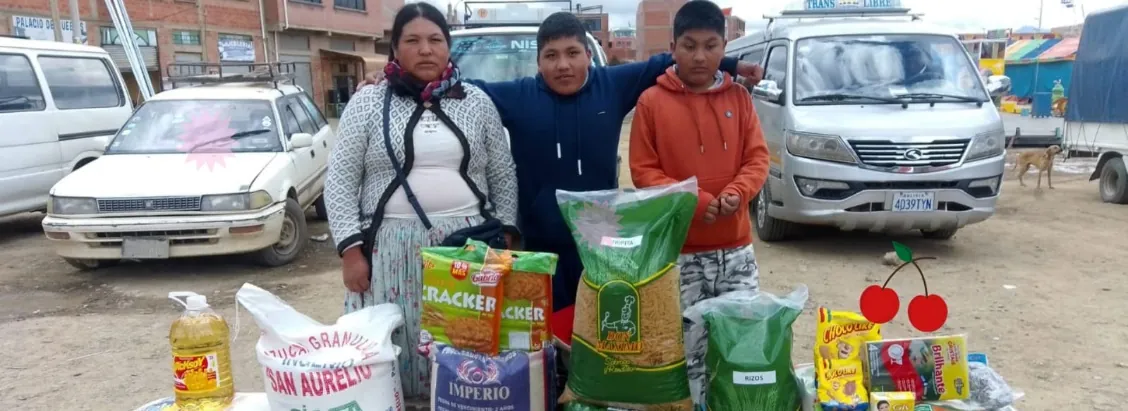 Entrega de apoyo en zona periurbana.