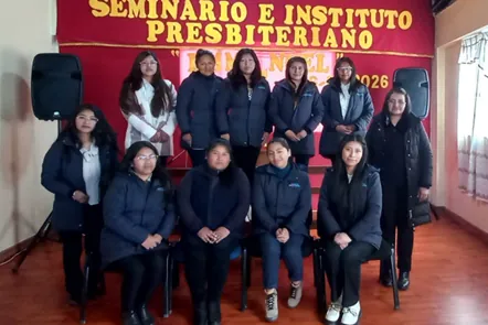 Fotografía adicional del personal institucional.